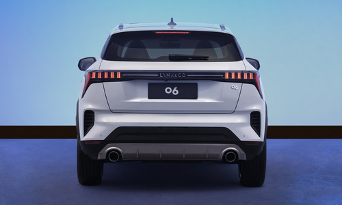 lynk & co 06 1.5T Plus Fwd 7Dct