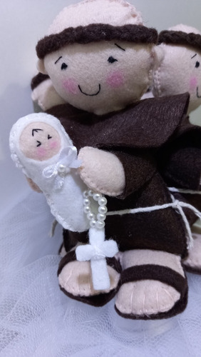 Imagem 5 de 7 de Buque De Santo Antônio Com 4 Unid. Noiva Casamento Festa