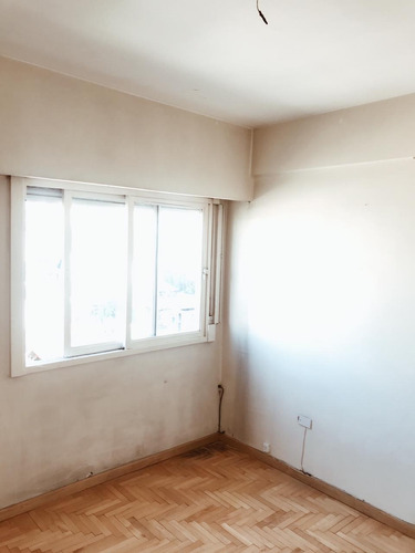 Dueño Vende: 2 Ambientes, 35,82mts. Cubiertos + Balcón.