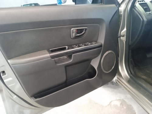 Imagem 14 de 15 de Kia Soul 1.6 2011 Completo