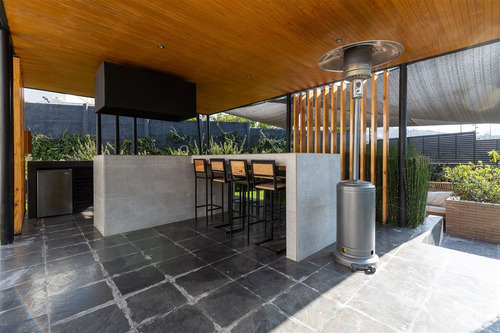 Casa Mediterránea En Condominio, 4 Dormitorios, Lo Barnechea