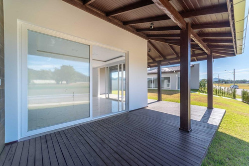 Imagem 8 de 13 de Casa Condomínio Caledônia - 0000046