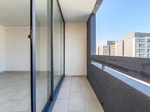 Edificio Abate Molina Vista Oriente Piso 7