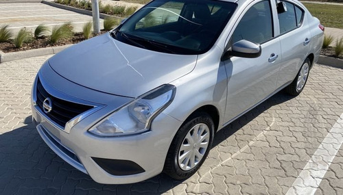 Nissan Versa Sense 1.6 2018