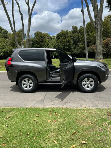 Toyota Prado Sumo 2012 2.7cc Gasolina Actualizada