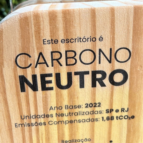 Troféu Tricamada Pinus/acrílico Sustentável - Personalizado