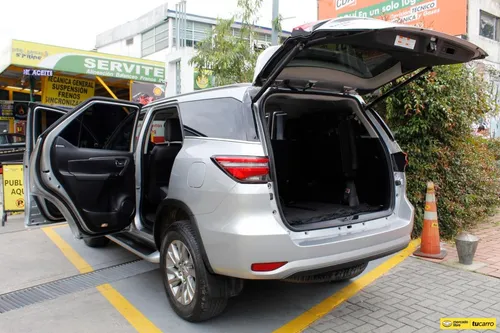 Toyota Fortuner Srv 2023