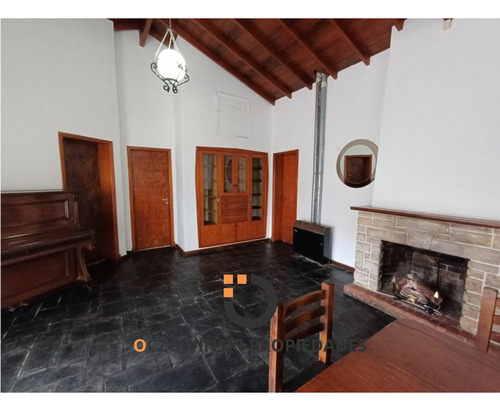 Chalet + Locales A La Venta En Block (villa Gesell)