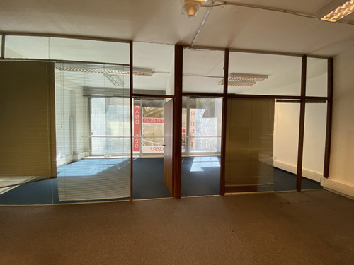Edificio En Venta Peatonal Sarandí - Ciudad Vieja