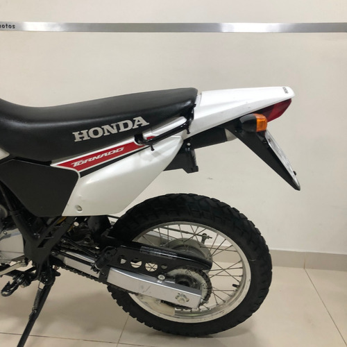Imagen 23 de 25 de Honda Tornado 2022 Usado