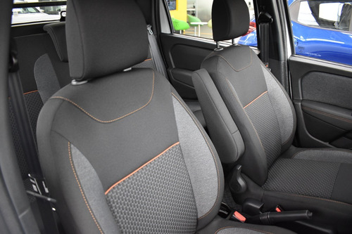 Imagen 7 de 24 de Renault Oroch Intens 4x4 Outsider Mt 1.3 Tce Modelo 2023