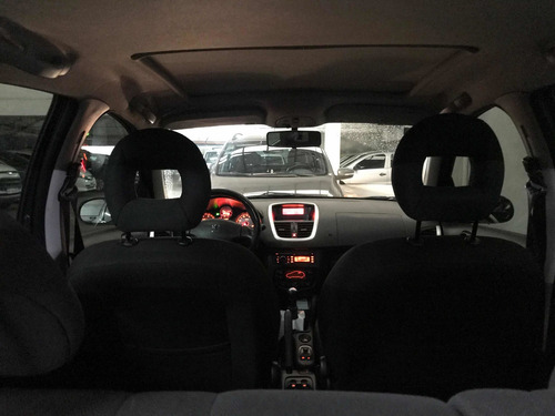 Peugeot 207 2011 1.6 Xt