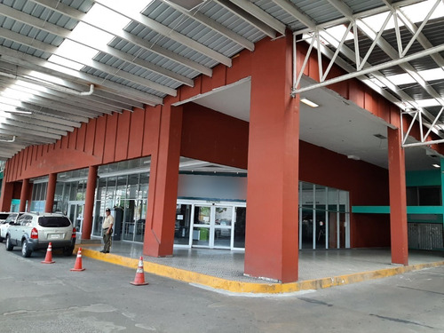 Alquiler O Venta De Local Comercial De 3556mts2 En Plaza Agora