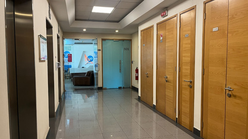Oficinas 310m2 4b/4e/3bodegas A Pasos Metro P. Valdivia