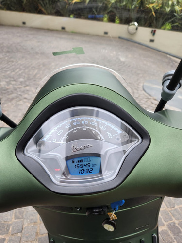 Vespa 300 Gts - Customizada
