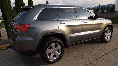 Imagen 2 de 15 de Jeep Grand Cherokee 2012 5.7 Limited Premium V8 4x4 Mt