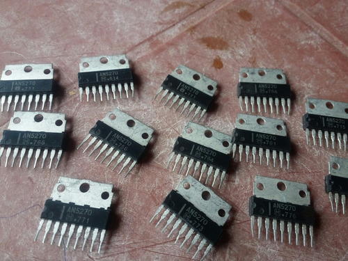 La 7431 La4598 An5270 La7431 An5270 La4598 26 Peças.
