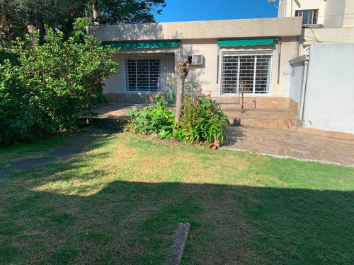 Venta Casa Malvin 2 Dorm Garage . Padron 325 Mts.