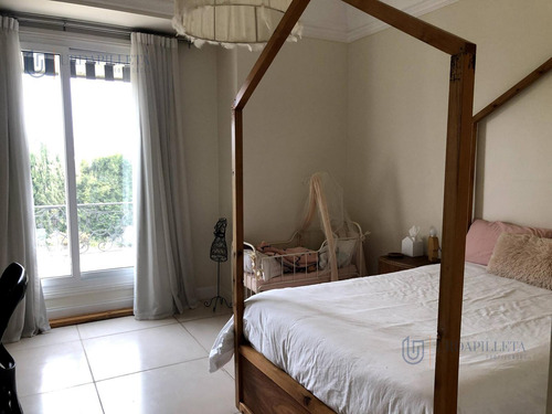 Casa De 5 Dormitorios En Venta- Lote De 2400m2 - Teresa Urdapilleta Propiedades