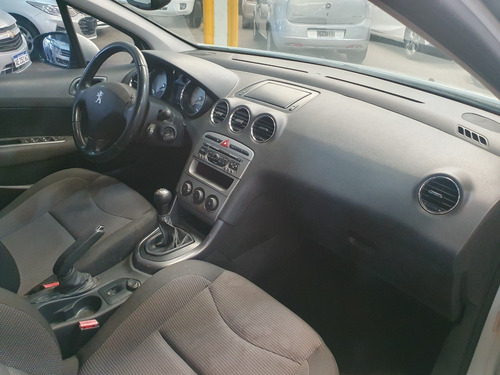 Imagen 10 de 15 de Peugeot 308 Allure 1.6 Nafta Manual 5 Puertas 2015 Vl