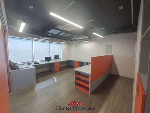 Oficina En Venta En Providencia A Pasos Del Mall Panorámico