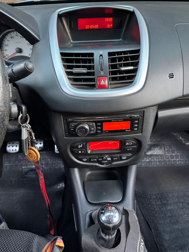 Peugeot 207 1.6 Feline 106cv