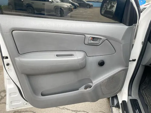 Toyota Hilux 2.5 Mt