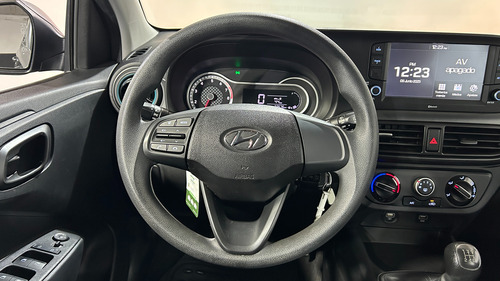 Hyundai Grand I-10 Plus 1.2 MT