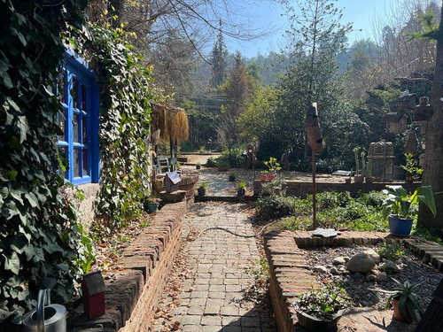 Linda Casa Con Gran Terreno En El Mejor Sector Del Arrayan