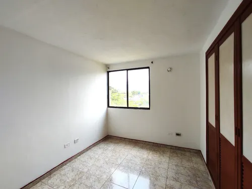 Apartamento En Arriendo En El Limonar. Cod A16993