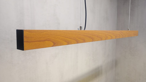 Colgante Lineal Led Símil Madera. 114cm Símil Madera. Luz Neutra