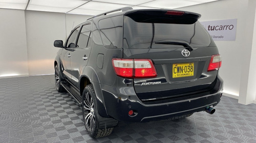 Imagen 6 de 25 de Toyota Fortuner