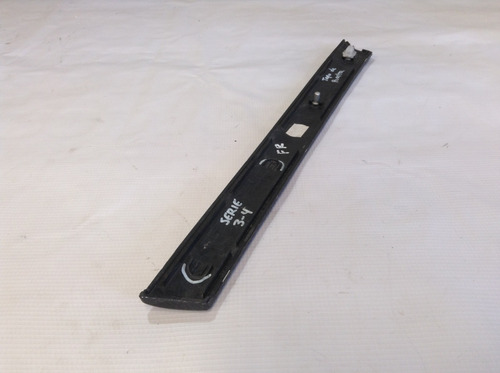 Moldura Ext Delantera Derecha Detalle Bmw 320ia Mod 98-07 (Usado)