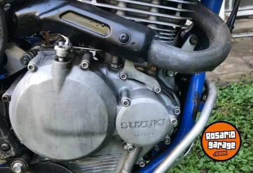 Imagen 2 de 10 de Suzuki Dr 350 S