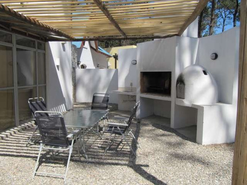 Casas En Venta 4 Dormitorios Montoya Punta Del Este - Dl466