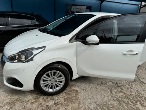 Peugeot 208 1.6 Allure Tiptronic