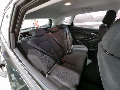 Imagen 10 de 15 de Chevrolet Tracker Automatica 0km 2022