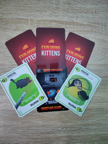 Exploding Kittens Good Evil Zombie Con Expansiones Español