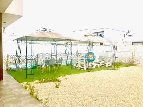 Casa 3d3b En Sector Residencial (10410)