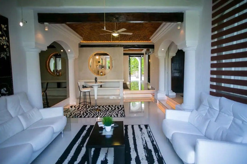 Venta De Villa Con Muelle En Zona Hotelera De Cancun