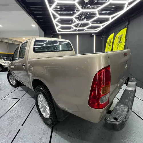 Toyota Hilux 2.7 2006