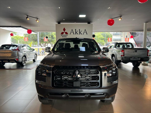 Mitsubishi Triton 2.4 BITURBO DIESEL CD HPE 4X4 AUTOMÁTICO