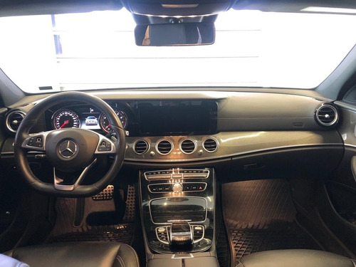 Imagen 6 de 8 de Mercedes-benz E400 Amg Line
