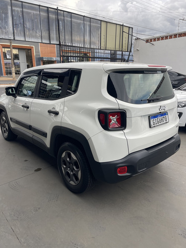 Jeep Renegade 1.8 Flex Aut. 5p 6 marchas