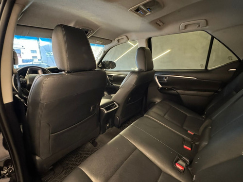 Toyota SW4 2.8 Tdi Srx 7l 4x4 Aut. 5p 204 hp