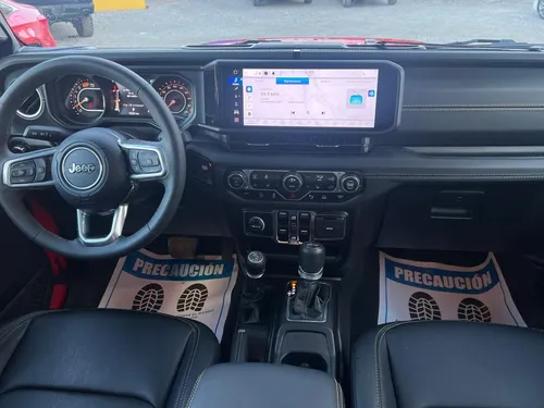 Jeep Wrangler 3.6 Unlimited Sahara 4x4 At