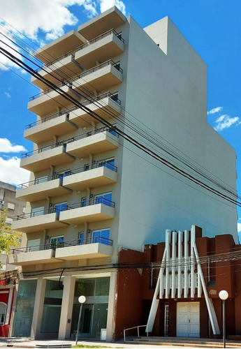 Imagen 2 de 10 de Hermoso Departamento Centrico En Venta #trenquelauquen