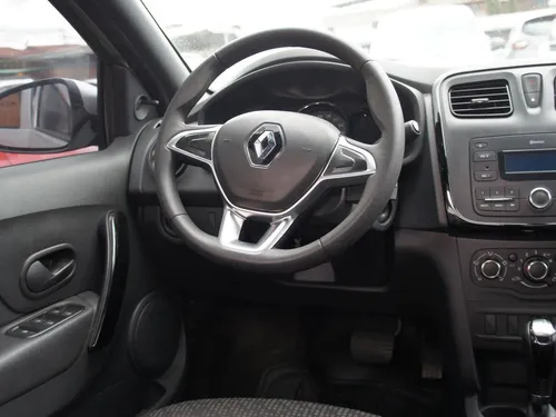 Renault Logan 1.6 Expression / Life +