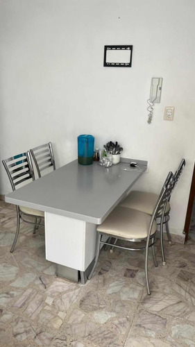 Vendo Casa Paseos De Churubusco. Parque Tezontle, Plaza Oriente A 400 Mts. Central De Abastos , Metrobus Rio Teolutla A 50 Mts., Central De Abastos., Foro Sol. A 5 Minutos. Aeropuerto A 10 Min.