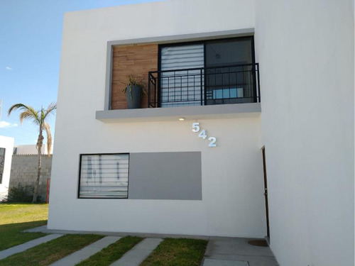 Casa En Venta En Los Olivos, Gómez Palacio, Durango